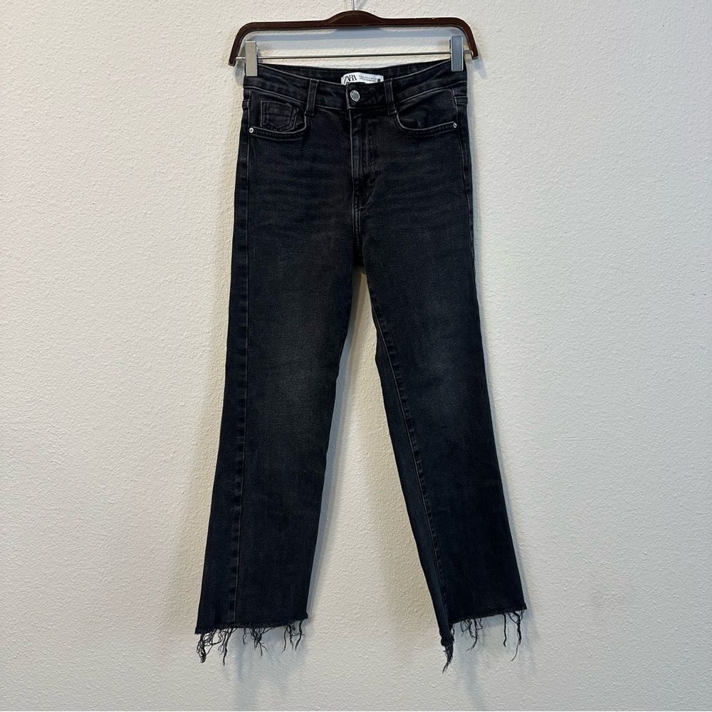 Zara Cropped Straight Leg Jean 436